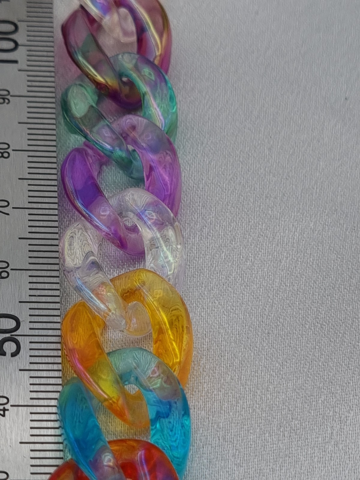 Acryl schakelarmband met vergulde onderdelen - multicolor