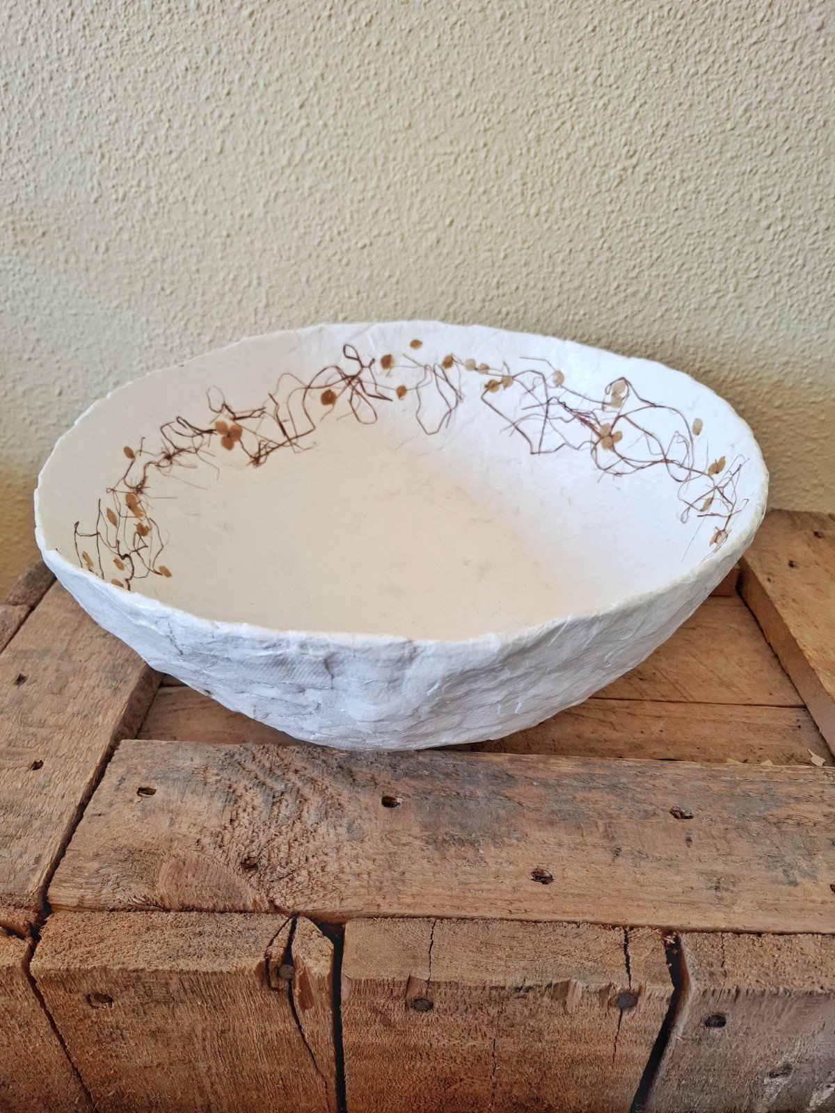 Robuuste, onbreekbare, witte papieren schaal