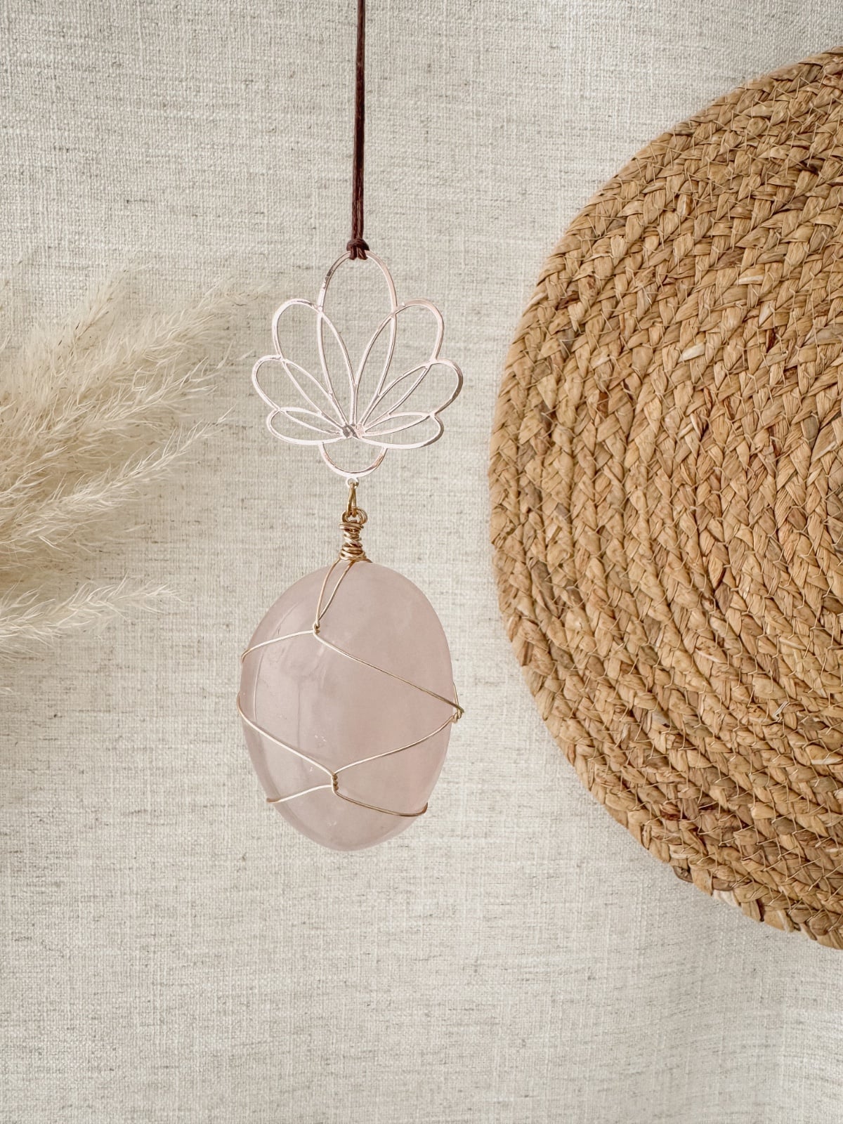 Handgemaakte decoratieve hanger met rozenkwarts: voor liefde, harmonie en positieve energie in huis - 76822.jpeg Handgemaakte decoratieve hanger met rozenkwarts: voor liefde, harmonie en positieve energie in huis