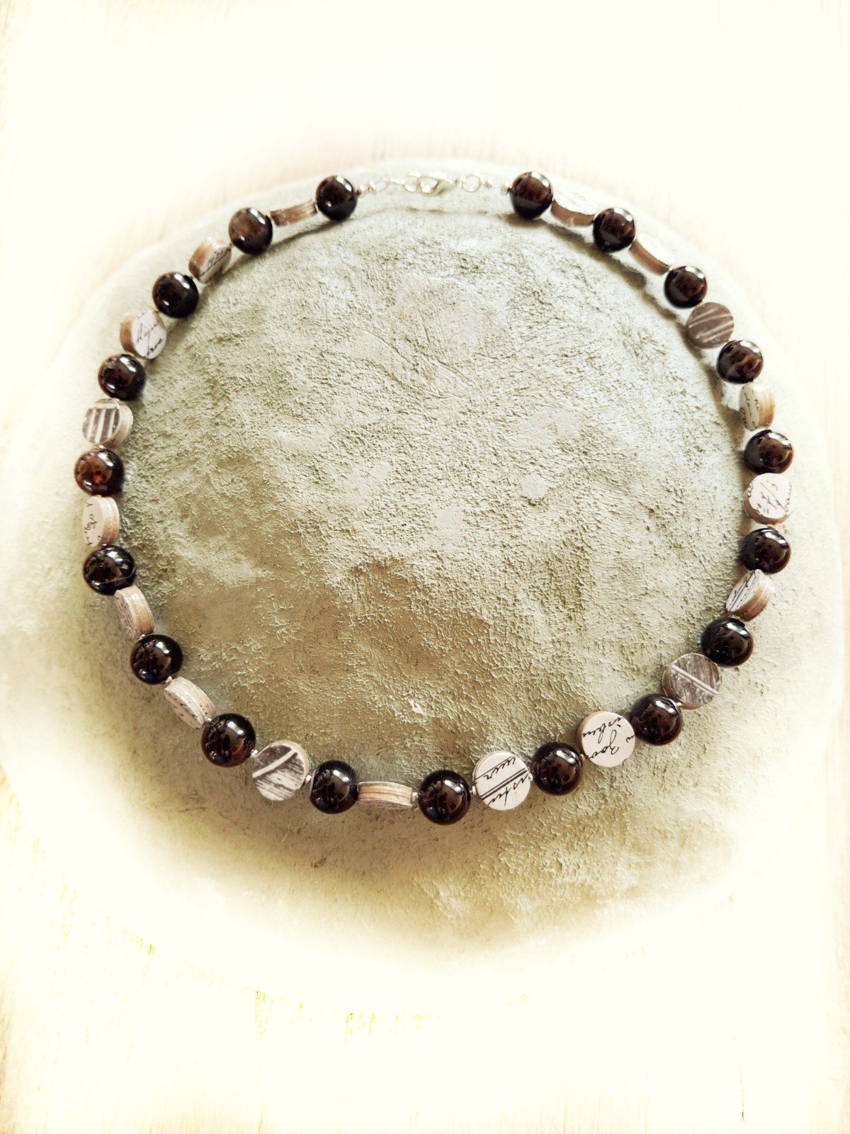 (heren of dames) ketting met kolenmijn verleden, papier en glas