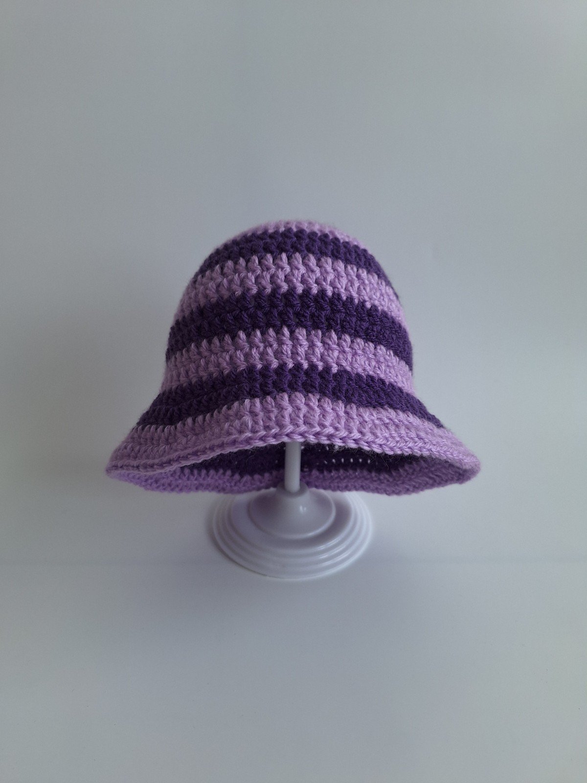 Gehaakt baby zonnehoedje 'Paars en lila' - 82230 Gehaakt baby zonnehoedje 'Paars en lila'