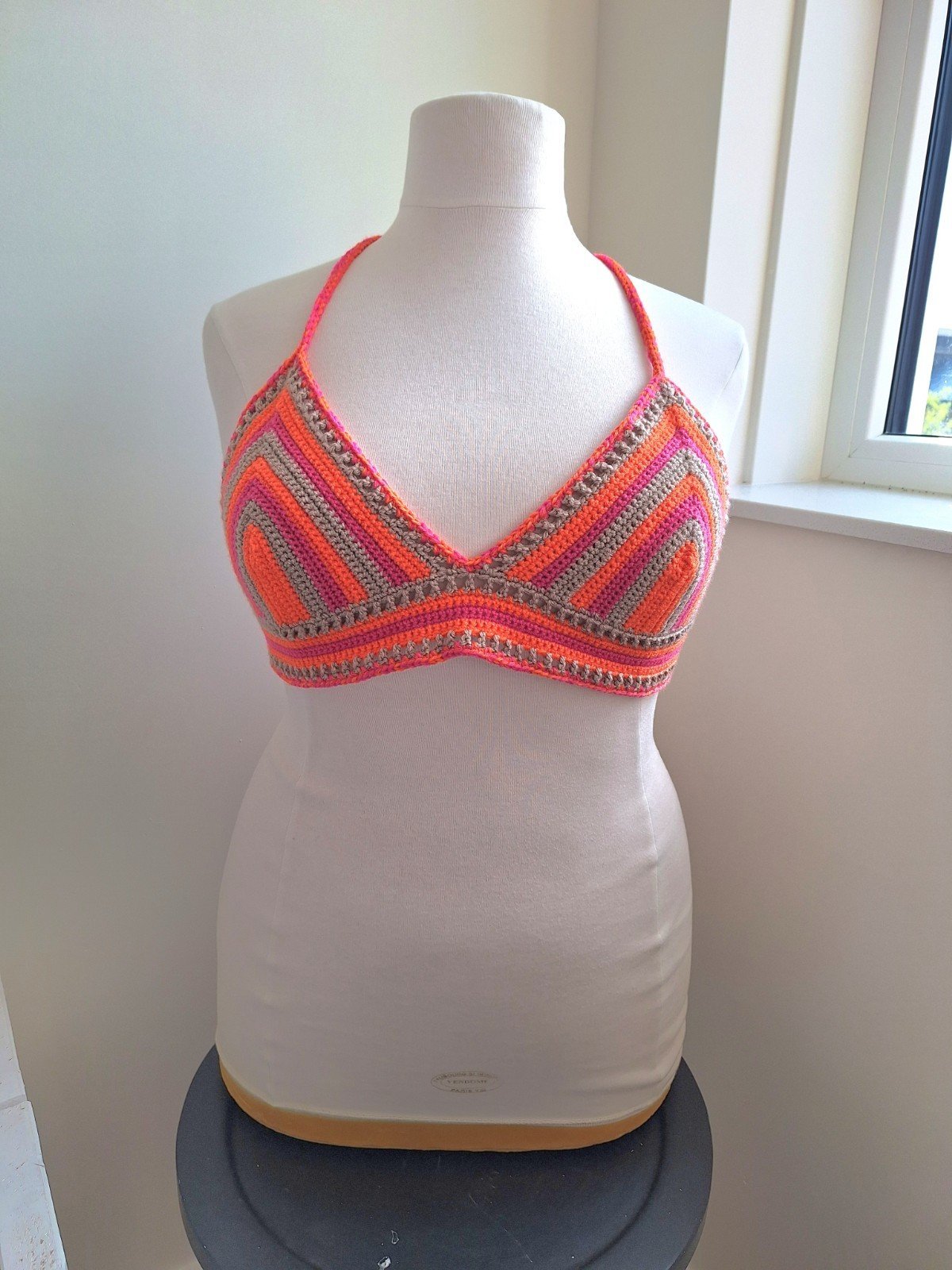 Gehaakt topje 'Boho top oranje, roze en beige'