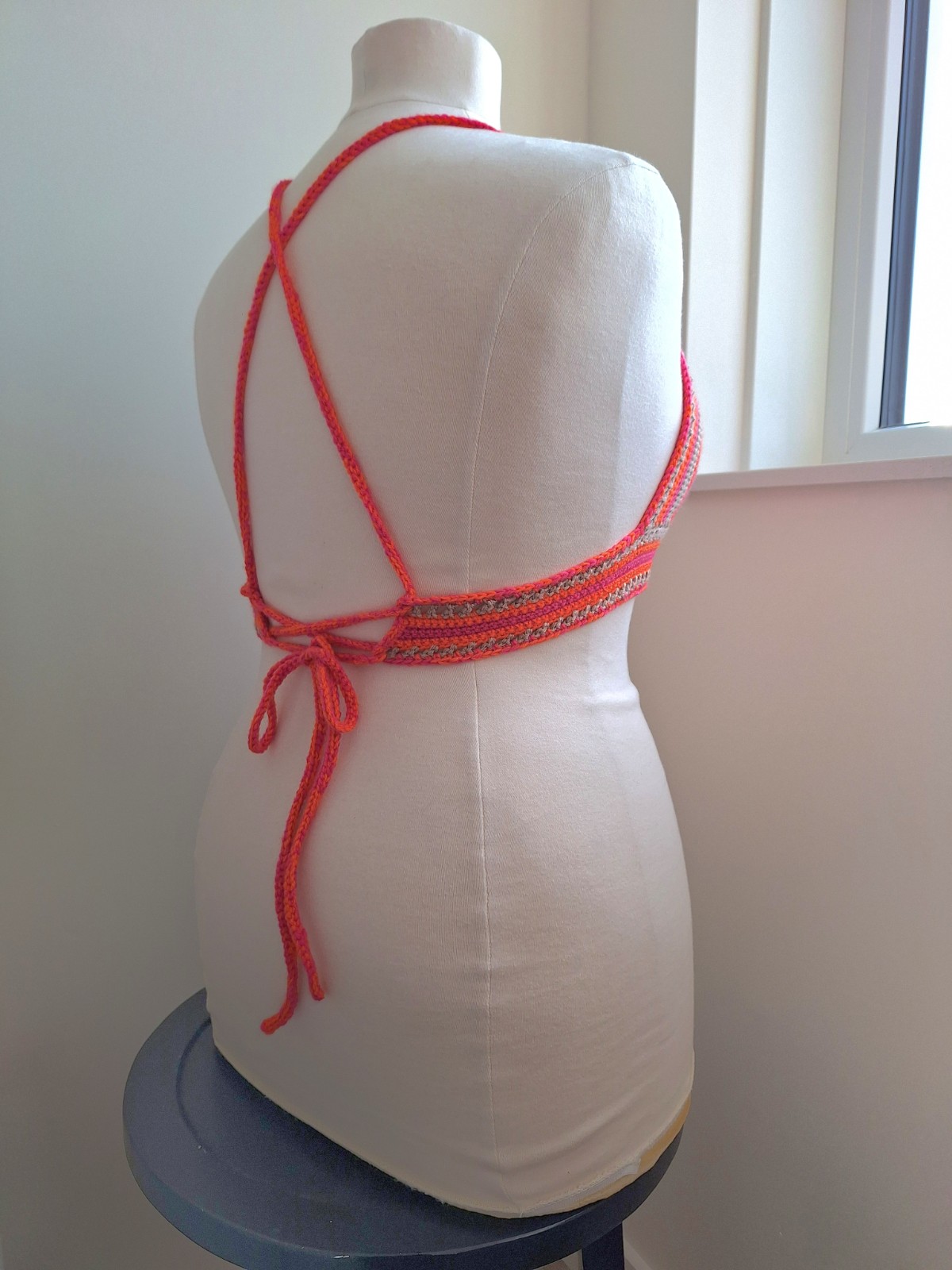 Gehaakt topje 'Boho top oranje, roze en beige'