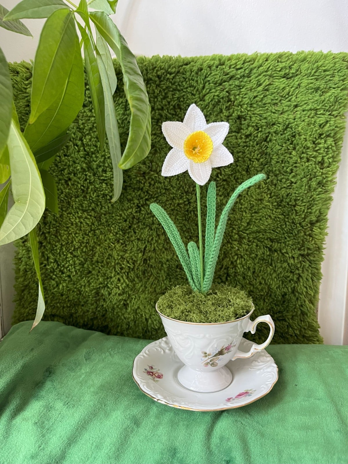 Gehaakte Narcissen in Theekopje