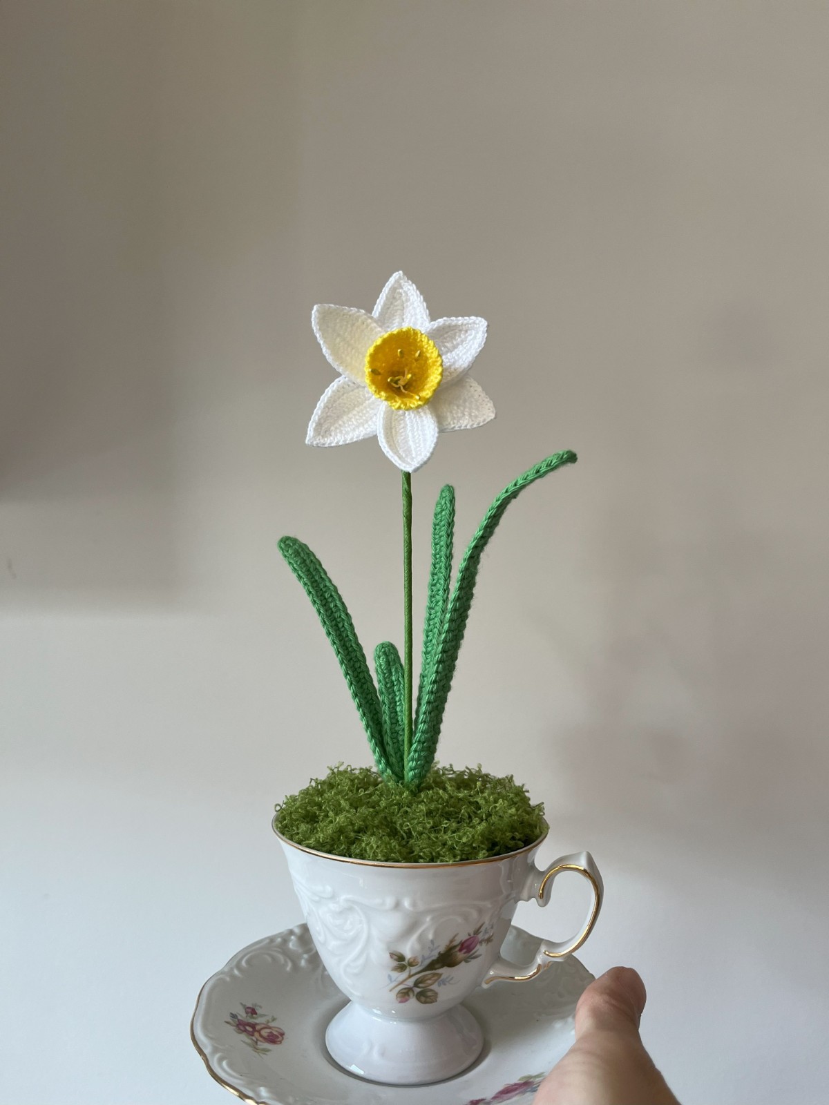 Gehaakte Narcissen in Theekopje