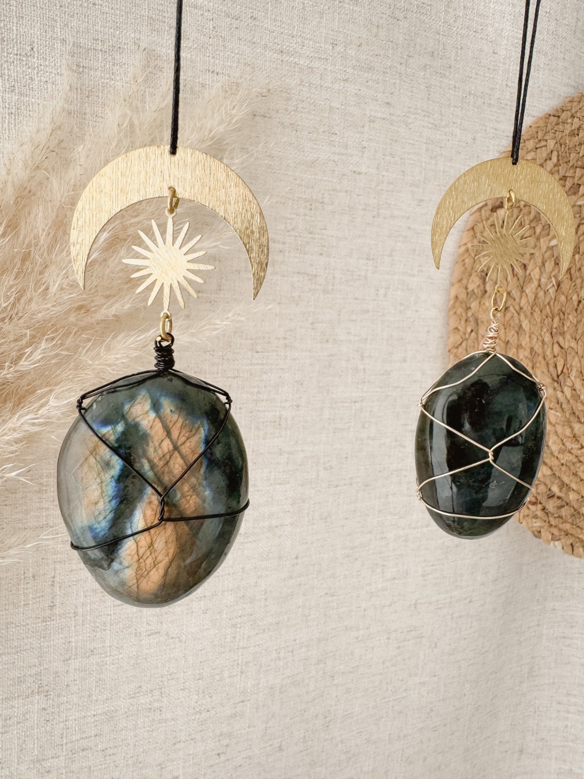 Handgemaakte labradoriet hanger:  voor bescherming, intuïtie en balans