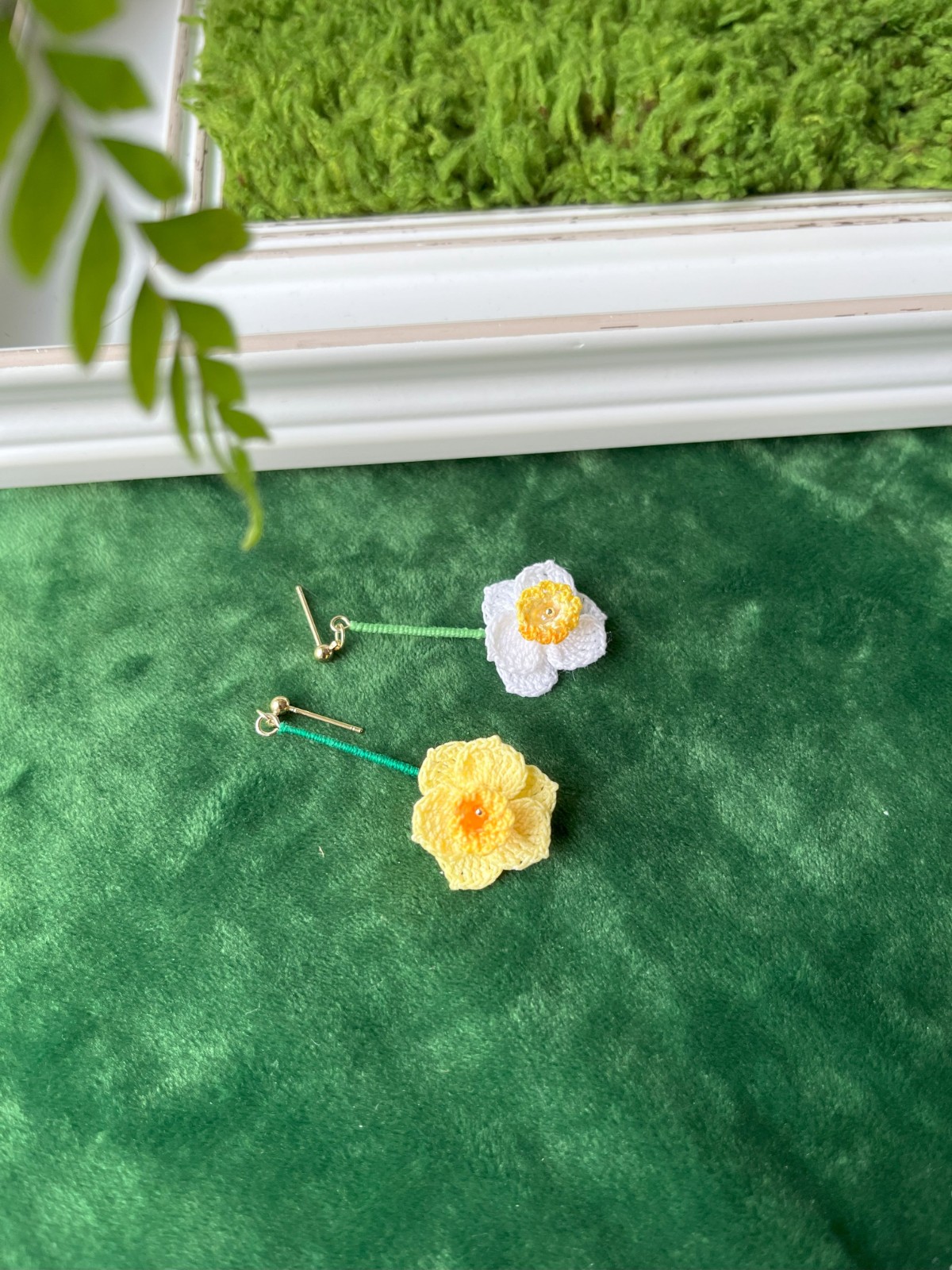 Micro Gehaakte Narcis Oorbellen - 73810 Micro Gehaakte Narcis Oorbellen