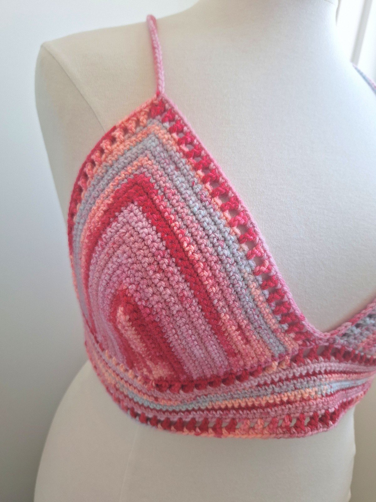 Gehaakt topje 'Boho top ombre paars en roze'