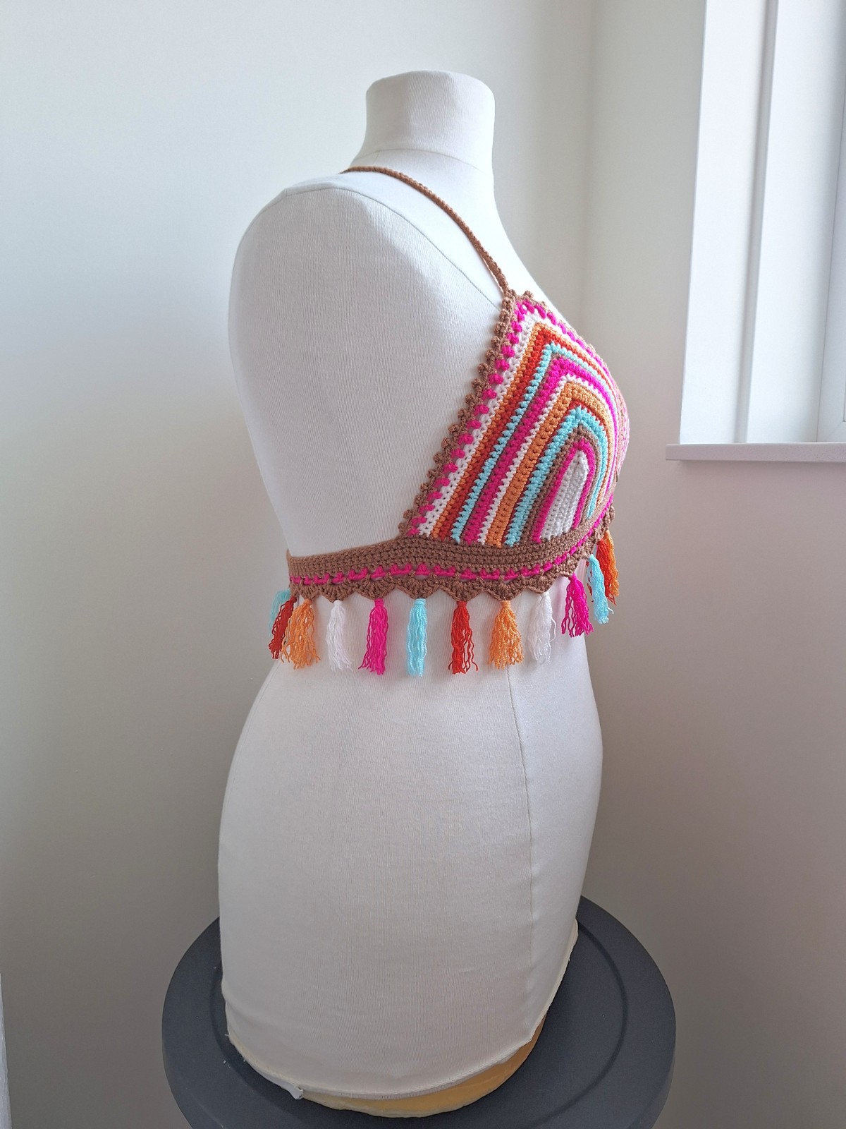 Gehaakt topje 'Gigi top tropisch'