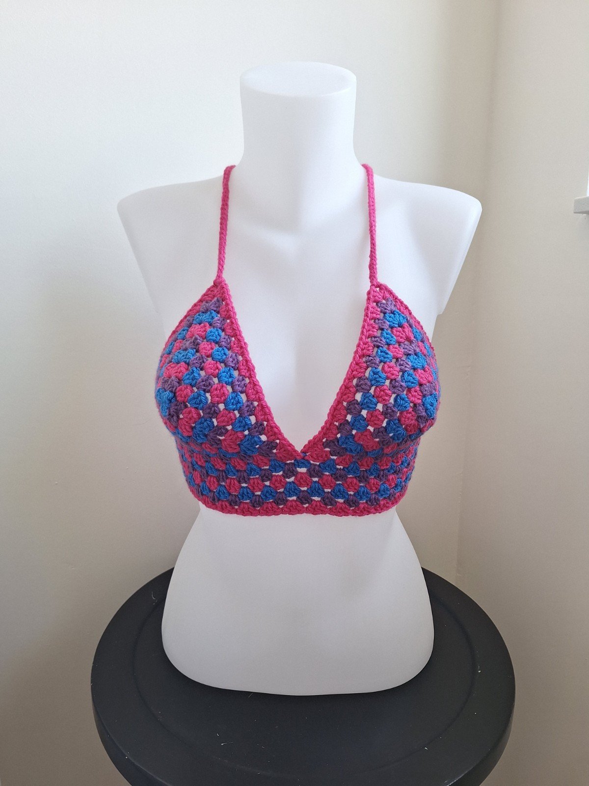 Gehaakt topje 'Pride biseksuele vlag' - 88254 Gehaakt topje 'Pride biseksuele vlag'