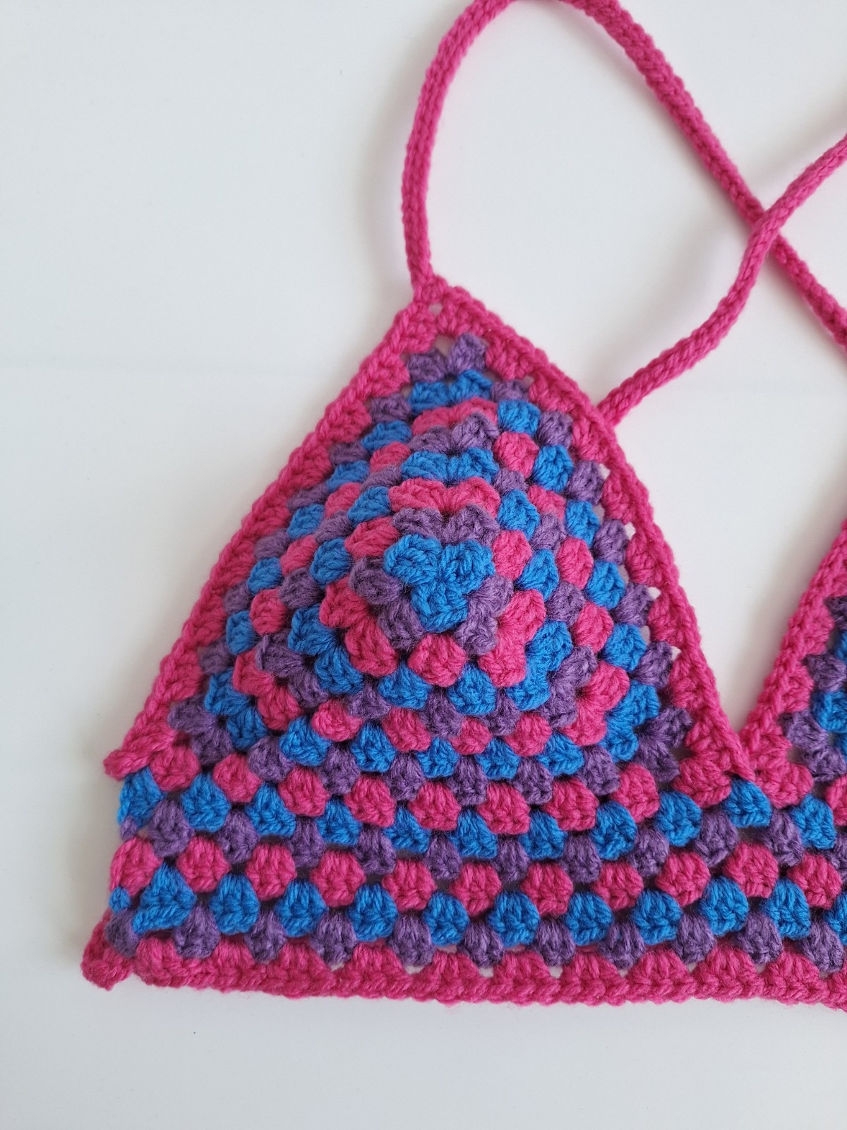 Gehaakt topje 'Pride biseksuele vlag' - 88266 Gehaakt topje 'Pride biseksuele vlag'