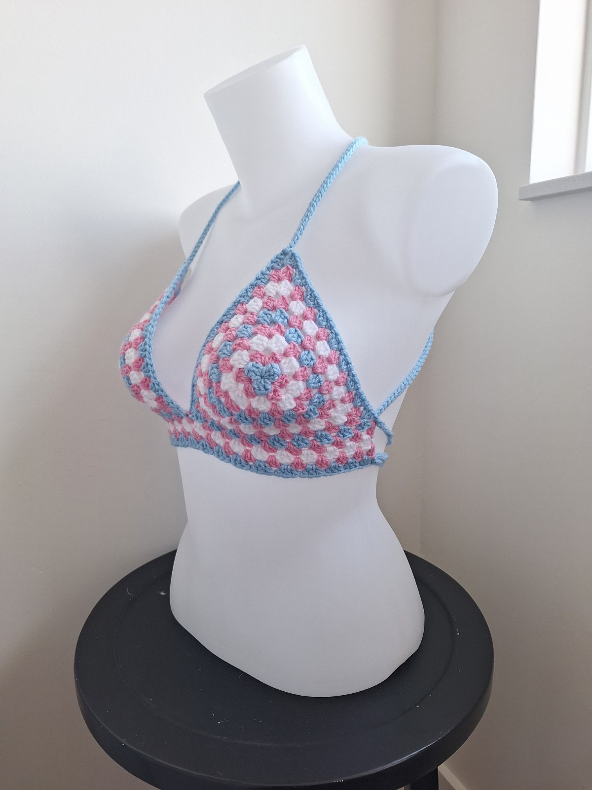 Gehaakt topje 'Pride transgender vlag' - 88244 Gehaakt topje 'Pride transgender vlag'