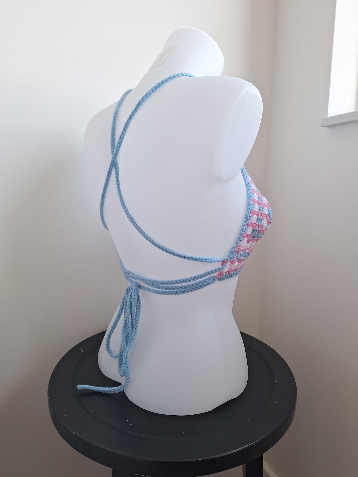 Gehaakt topje 'Pride transgender vlag' - 88249 Gehaakt topje 'Pride transgender vlag'