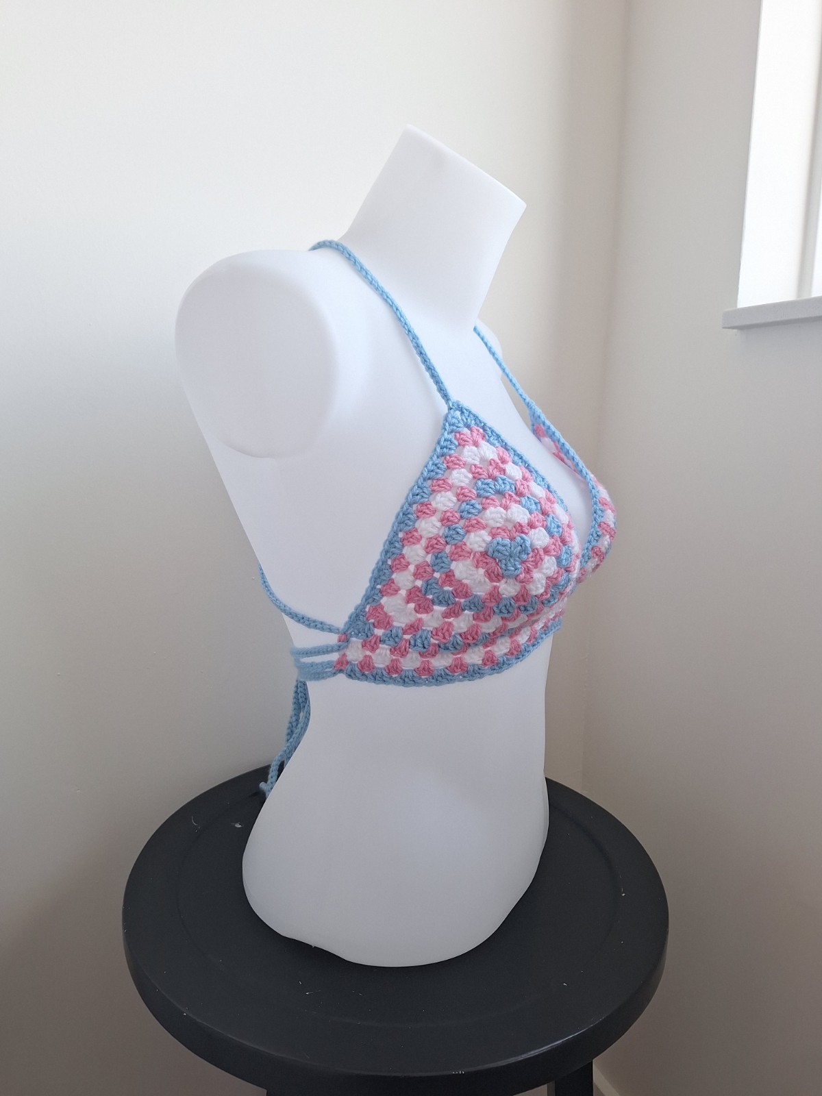 Gehaakt topje 'Pride transgender vlag' - 88252 Gehaakt topje 'Pride transgender vlag'