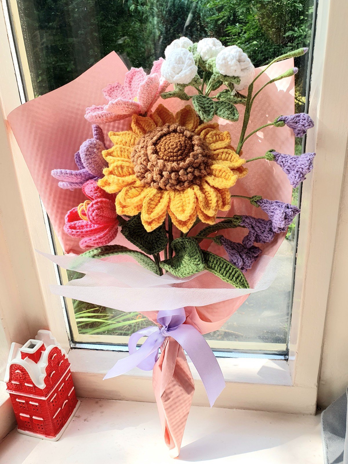 Gehaakte bloemenboeket – Zonnekracht & Zachte Bloei - 87797 Gehaakte bloemenboeket – Zonnekracht & Zachte Bloei