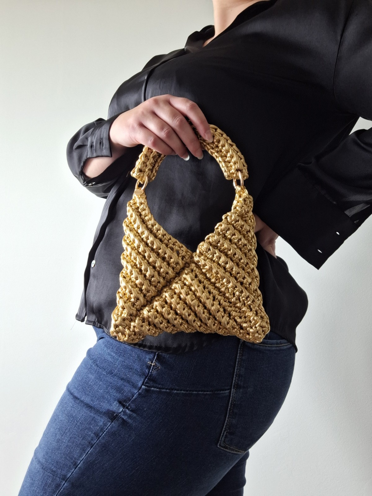 Gehaakte crossbody tas 'Metallic goud'