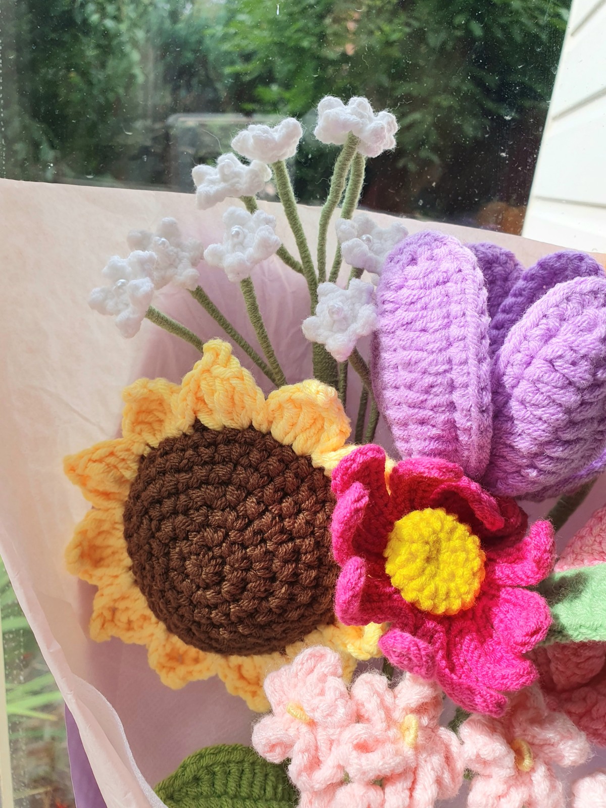 Handgemaakt gehaakt bloemenboeket – Zomerse energie in een bos bloe… - 87526 Handgemaakt gehaakt bloemenboeket – Zomerse energie in een bos bloemen