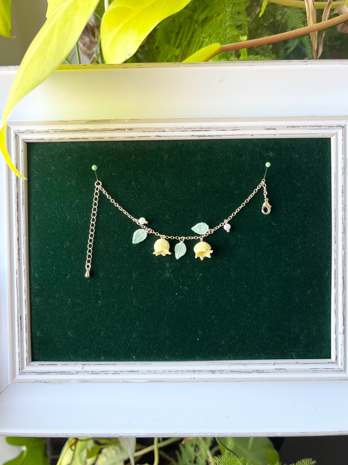 Micro Gehaakte Lelietjes-van-Dalen Armband