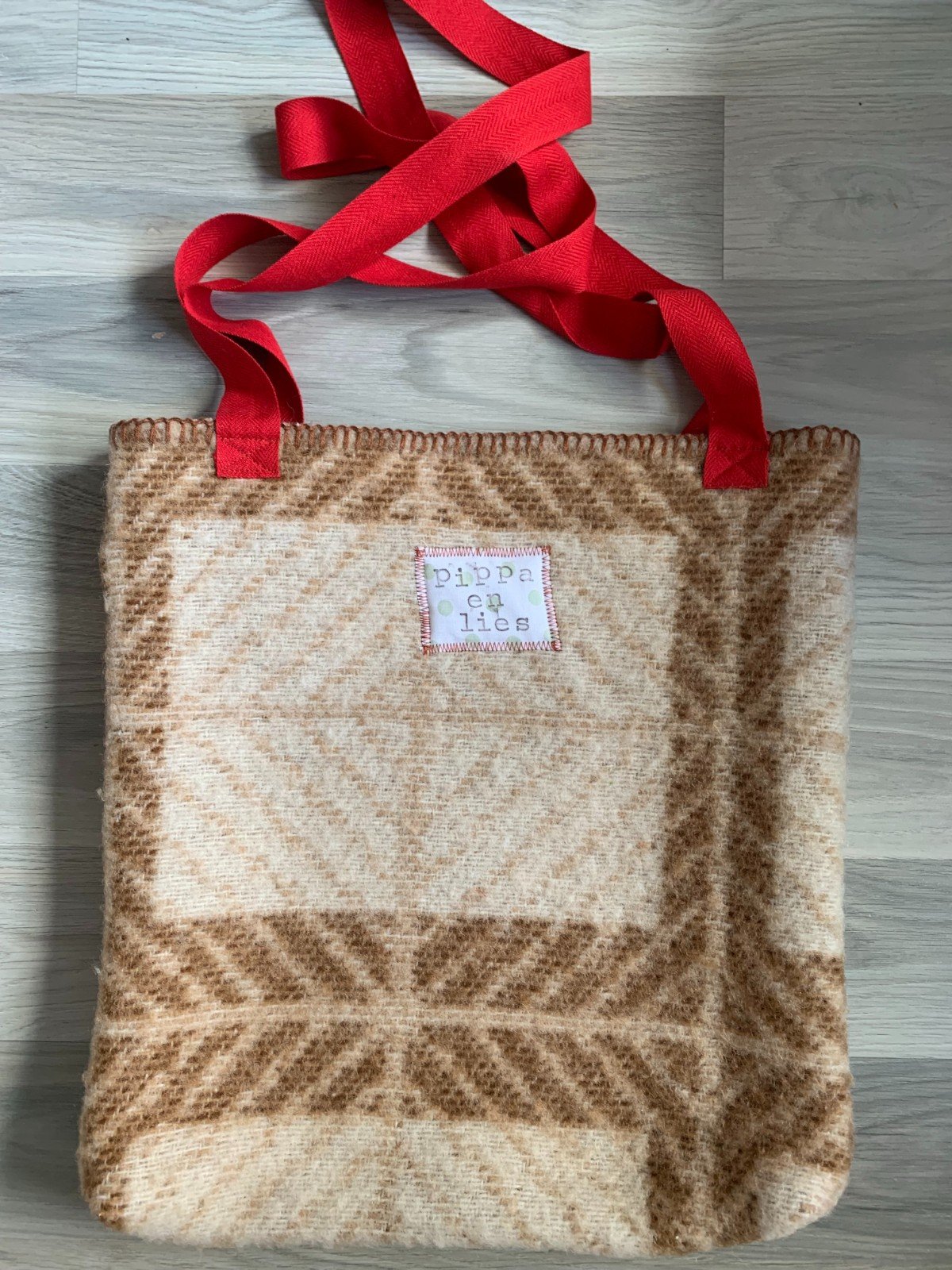 Tote bag gemaakt van een dikke bruine vintage deken - 87002 Tote bag gemaakt van een dikke bruine vintage deken
