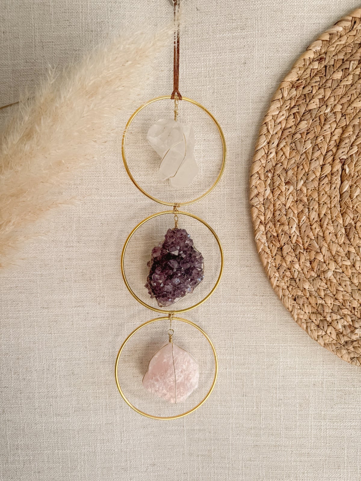 Gouden driehoek edelsteenhanger als decoratie in huis XL - 91534 Gouden driehoek edelsteenhanger als decoratie in huis XL