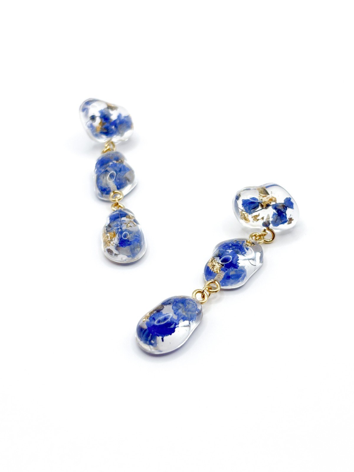 Statement Oorbellen met 3 Stenen Gevuld Echte Bloemen uit Den Haag - 91714 Statement Oorbellen met 3 Stenen Gevuld Echte Bloemen uit Den Haag (The Tide)