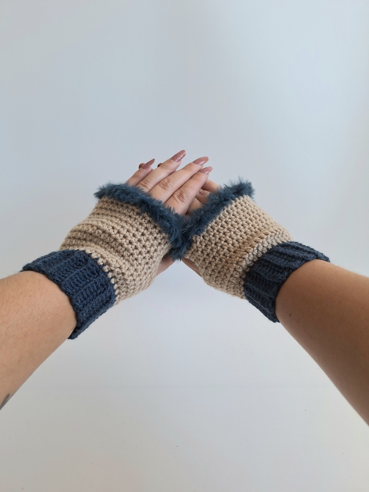 Gehaakte handschoenen - gehaakte vingerloze handschoenen | Beige en denimblauw