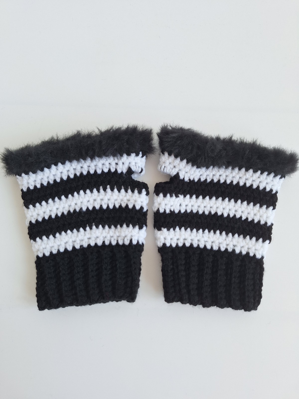 Gehaakte handschoenen - gehaakte vingerloze handschoenen | Zwart en w… - 96939 Gehaakte handschoenen - gehaakte vingerloze handschoenen | Zwart en wit