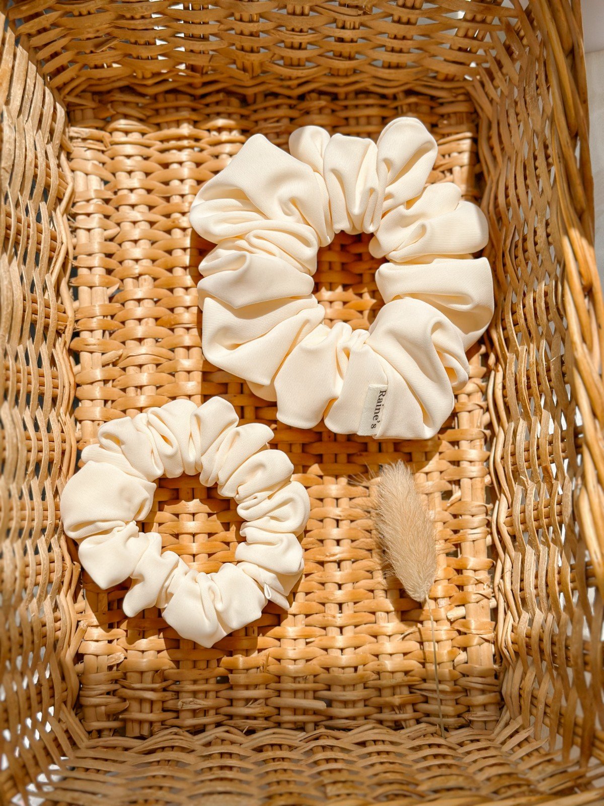 Sweat-ready Scrunchies van easy dry spandex