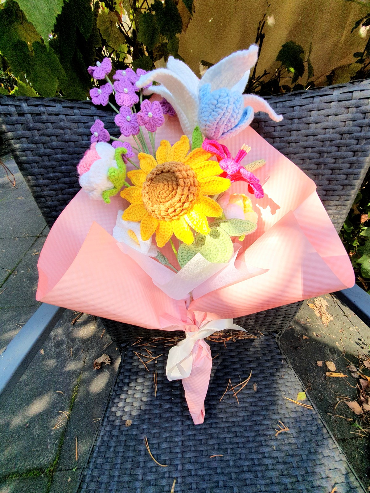 Uniek gehaakt bloemenboeket – handmade with love - 95548 Uniek gehaakt bloemenboeket – handmade with love