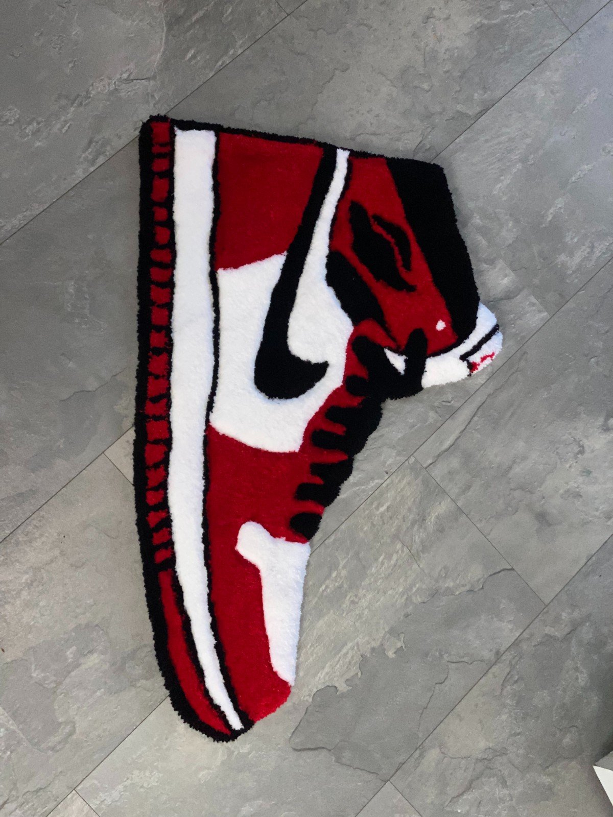 🖤 Nike Tufting Mat – Handmade Streetstyle voor je Interieur