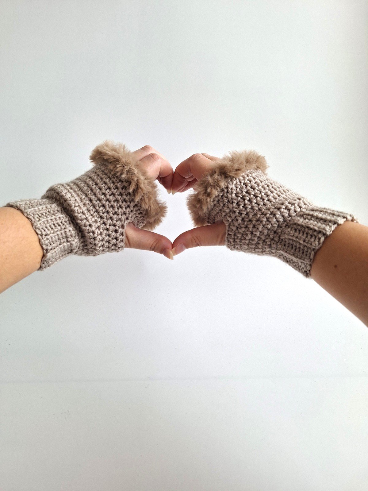Gehaakte handschoenen - gehaakte vingerloze handschoenen | Beige - 99161 Gehaakte handschoenen - gehaakte vingerloze handschoenen | Beige