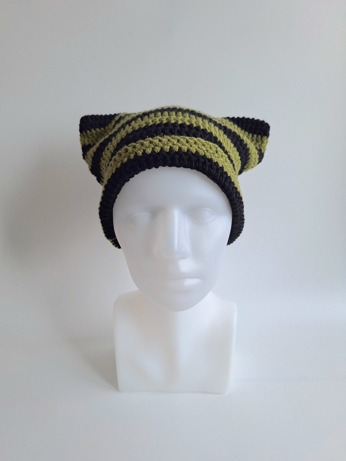 Gehaakte muts | Zwart en donkergroen - 99292 Gehaakte muts | Zwart en donkergroen