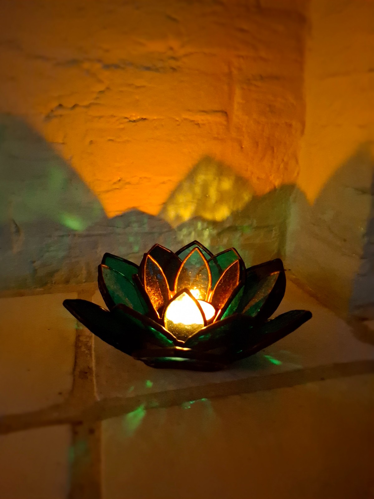 Grote glas in lood lotus "Aurora" - 98907 Grote glas in lood lotus "Aurora"