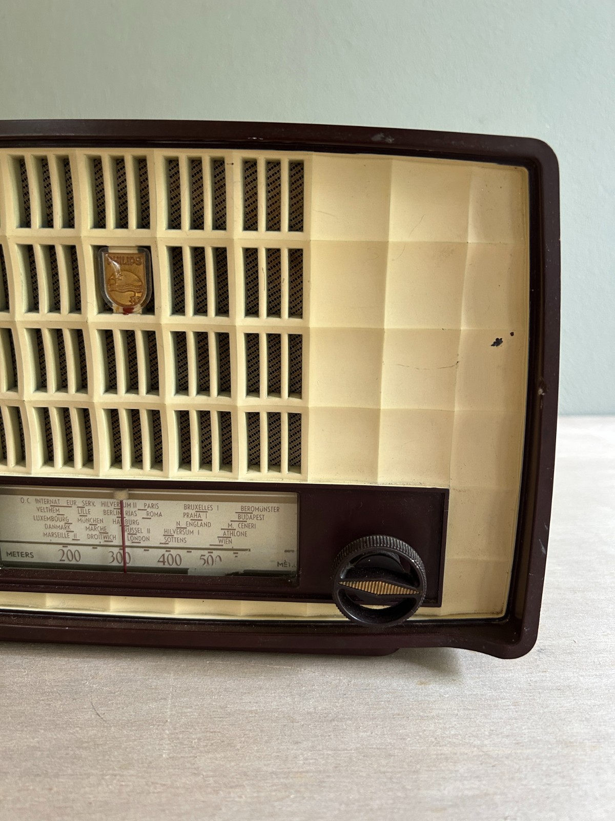 Vintage bluetooth wit radio Phillips uit 1956