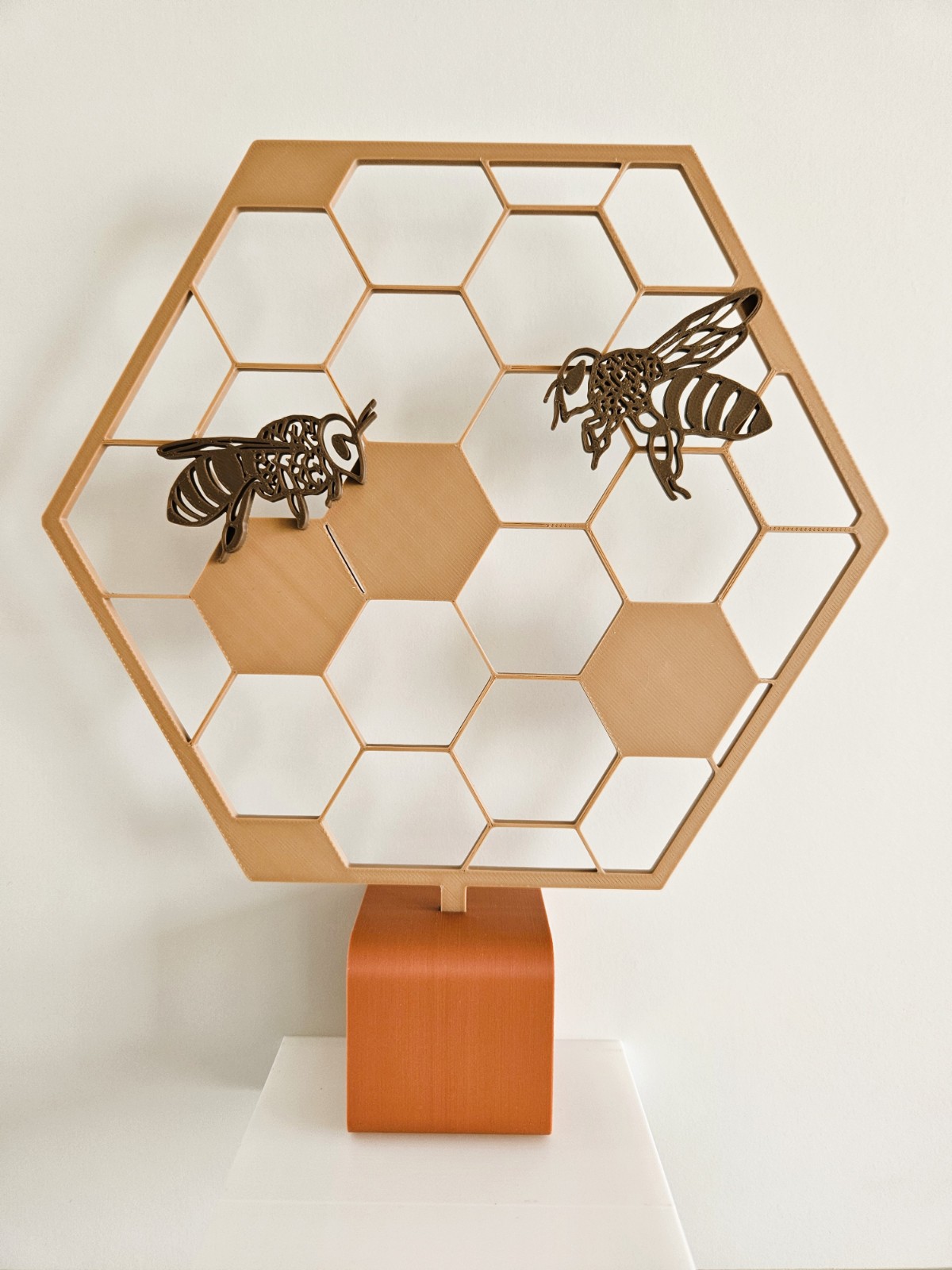 Wanddecoratie hexagoon met Bijen - 98189 Wanddecoratie hexagoon met Bijen