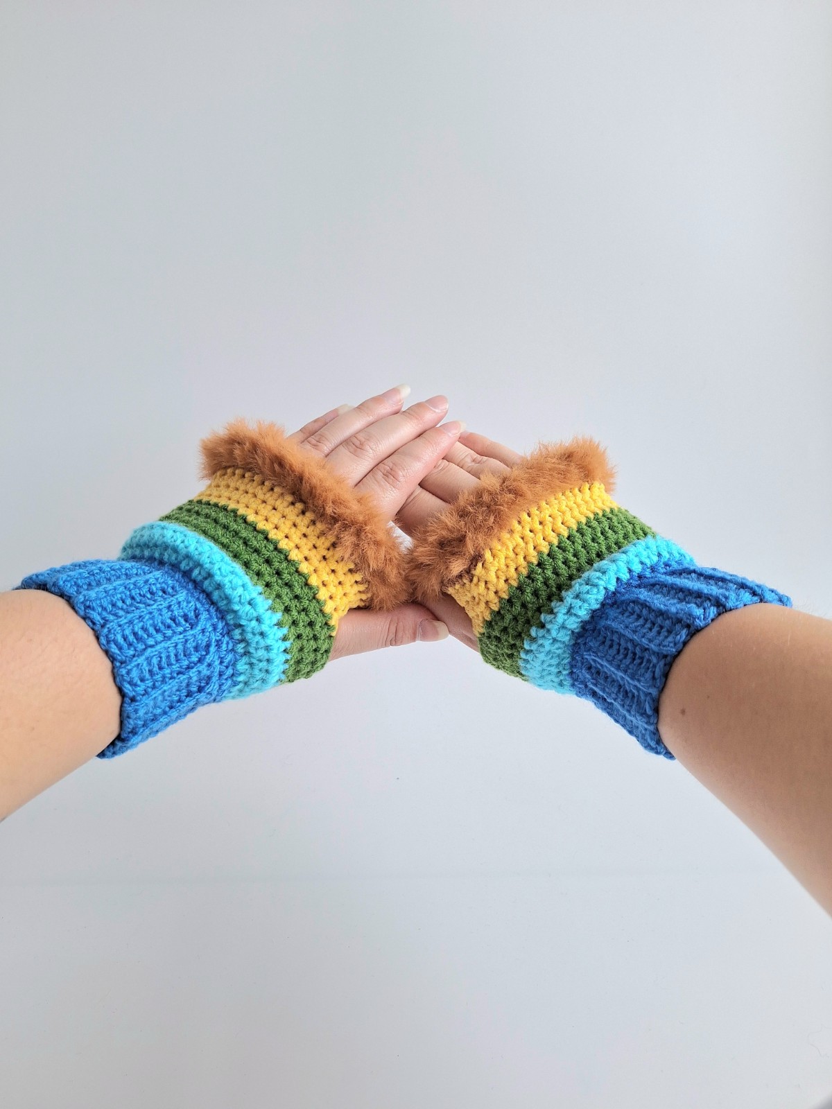 Gehaakte handschoenen - gehaakte vingerloze handschoenen | Blauw, turquoise, groen, geel en bruin