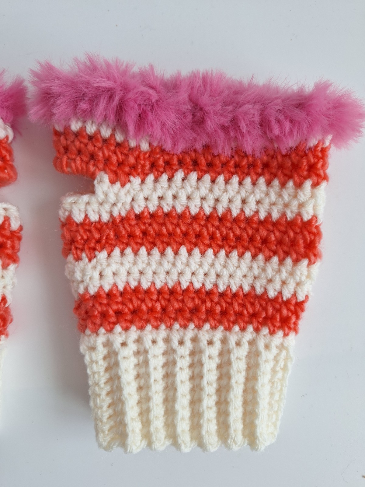 Gehaakte handschoenen - gehaakte vingerloze handschoenen | Crème, koraaloranje en Barbie roze