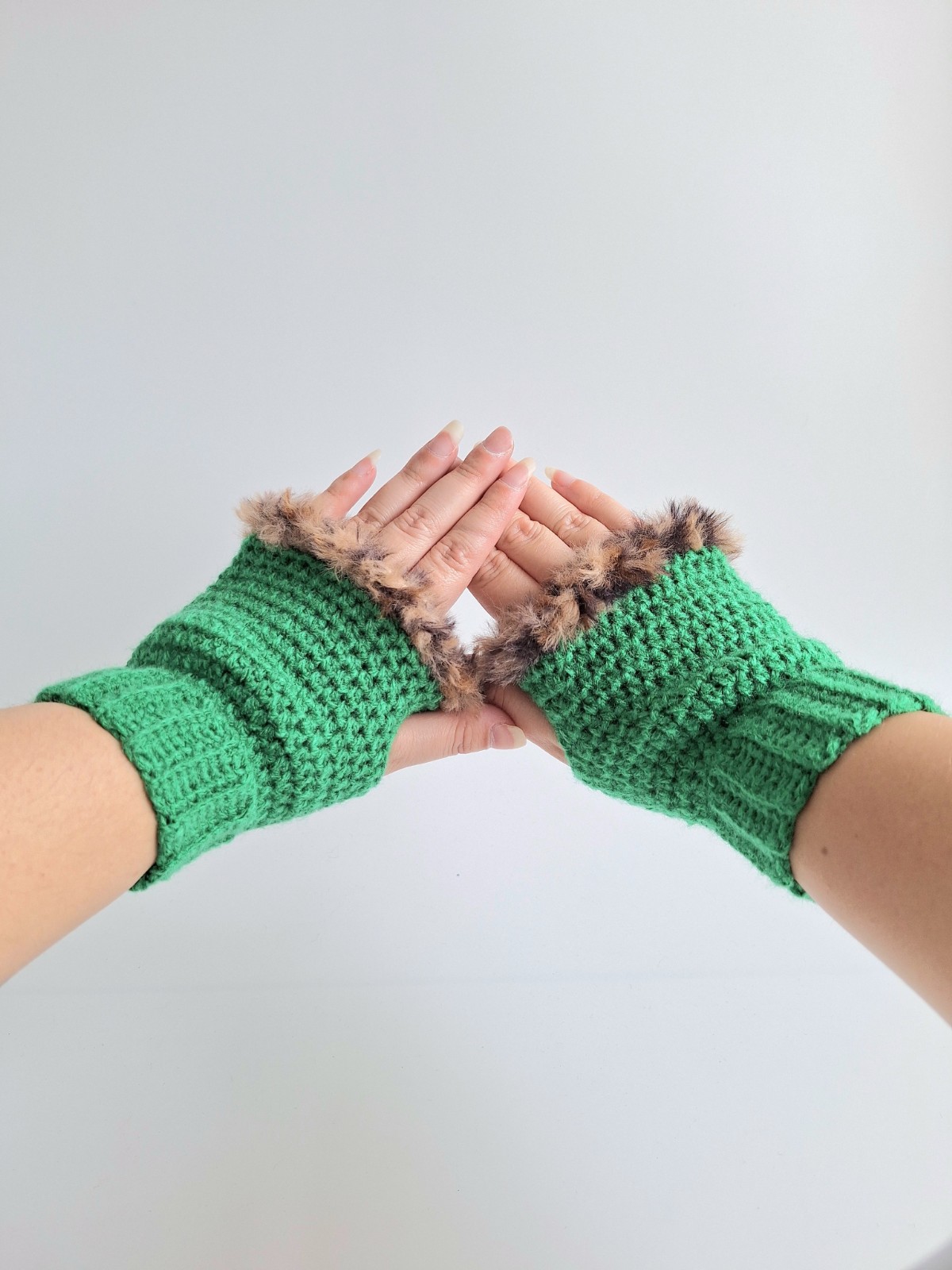 Gehaakte handschoenen - gehaakte vingerloze handschoenen | Groen en bruin gemêleerd