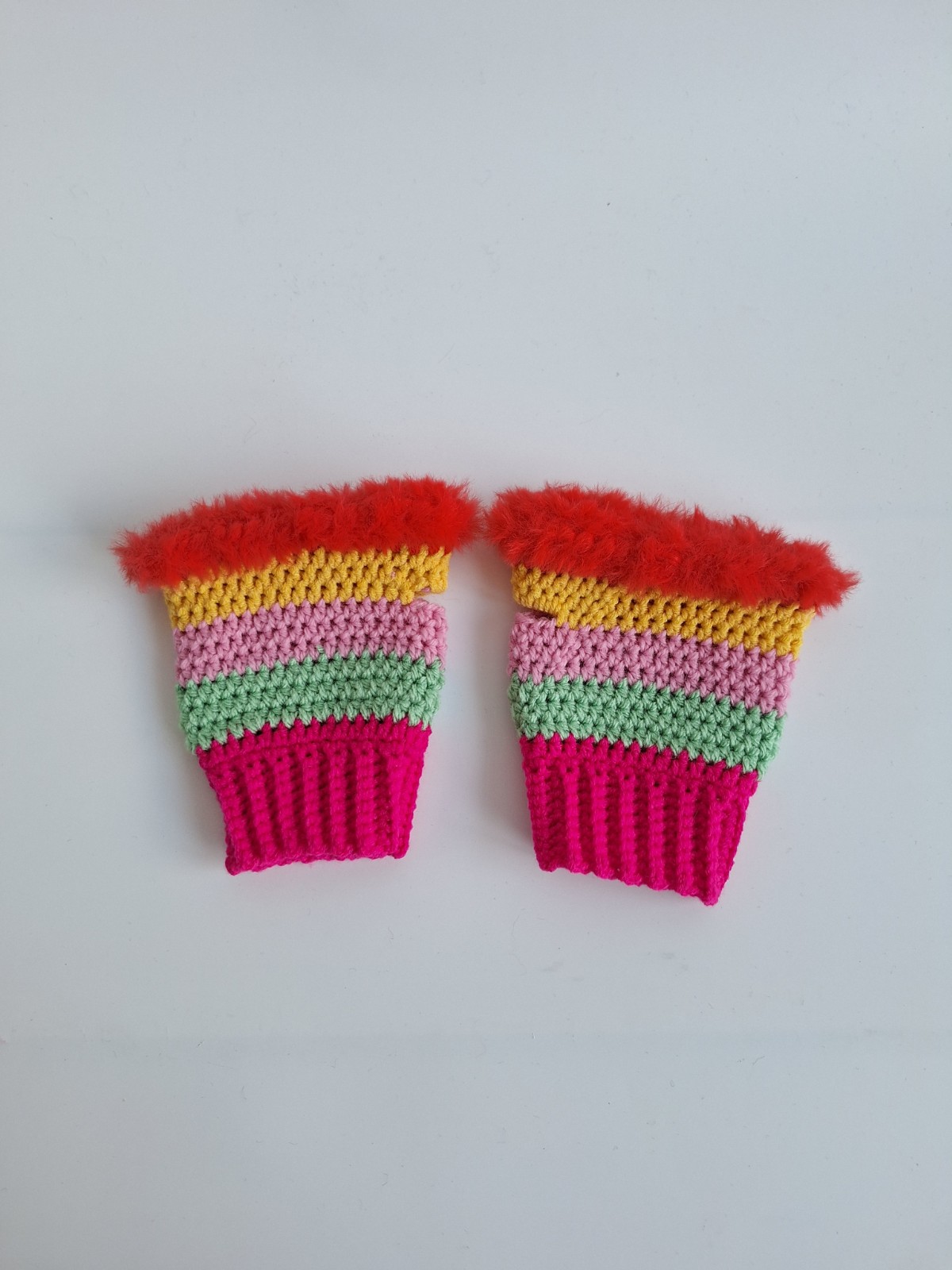 Gehaakte handschoenen - gehaakte vingerloze handschoenen | Knalroze, … - 105920 Gehaakte handschoenen - gehaakte vingerloze handschoenen | Knalroze, mintgroen, lichtroze, geel en rood