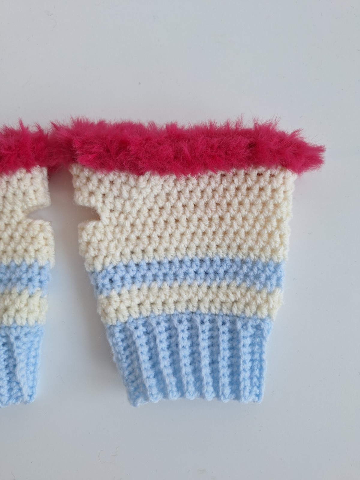 Gehaakte handschoenen - gehaakte vingerloze handschoenen | Lichtblauw… - 105968 Gehaakte handschoenen - gehaakte vingerloze handschoenen | Lichtblauw, crème en knalroze