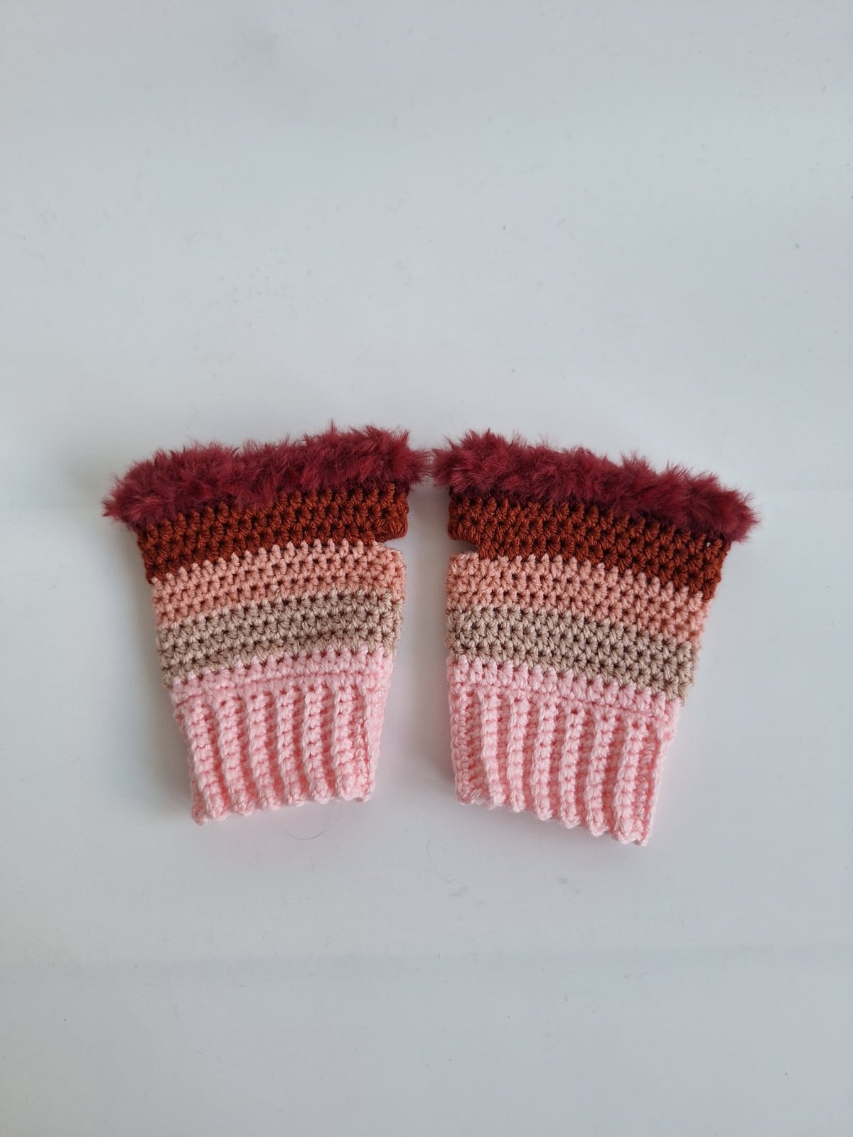 Gehaakte handschoenen - gehaakte vingerloze handschoenen | Lichtroze,… - 105927 Gehaakte handschoenen - gehaakte vingerloze handschoenen | Lichtroze, poeder roze, koraaloranje, roestbruin en wijnrood