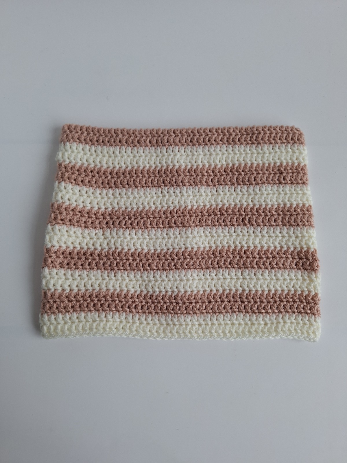 Gehaakte muts | Crème en poeder roze - 105365 Gehaakte muts | Crème en poeder roze