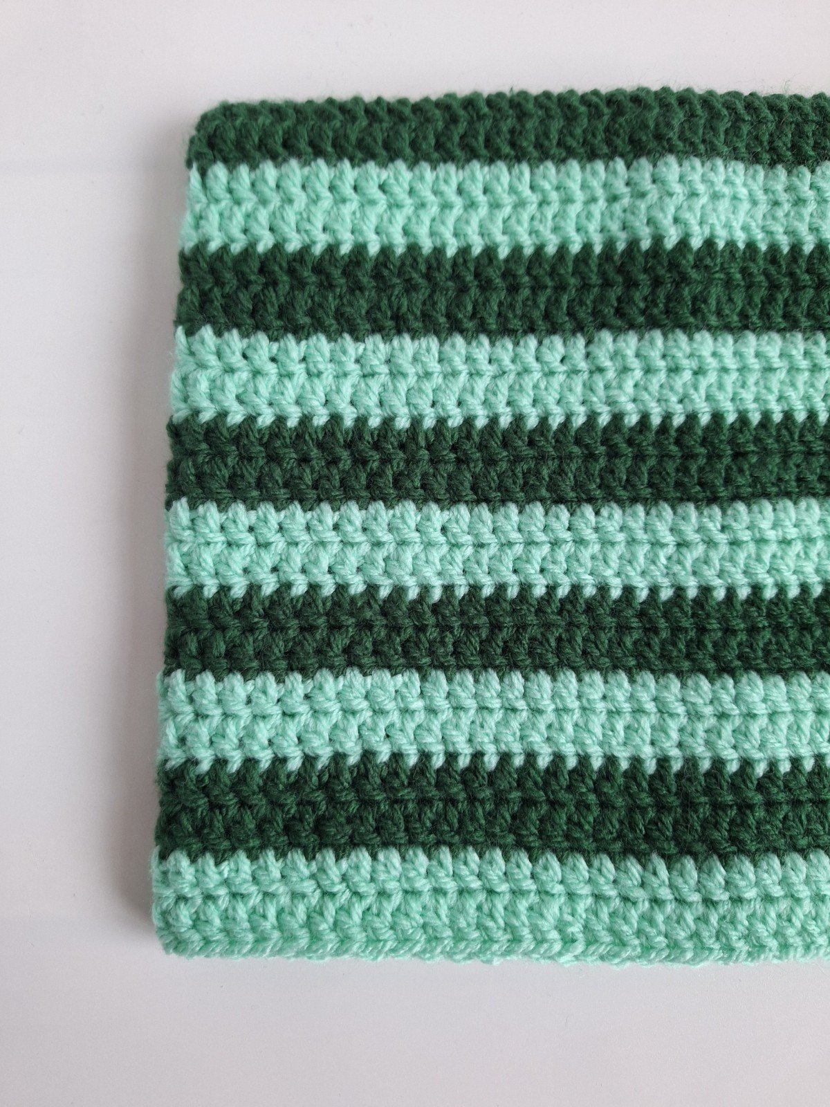 Gehaakte muts | Donkergroen en lichtgroen