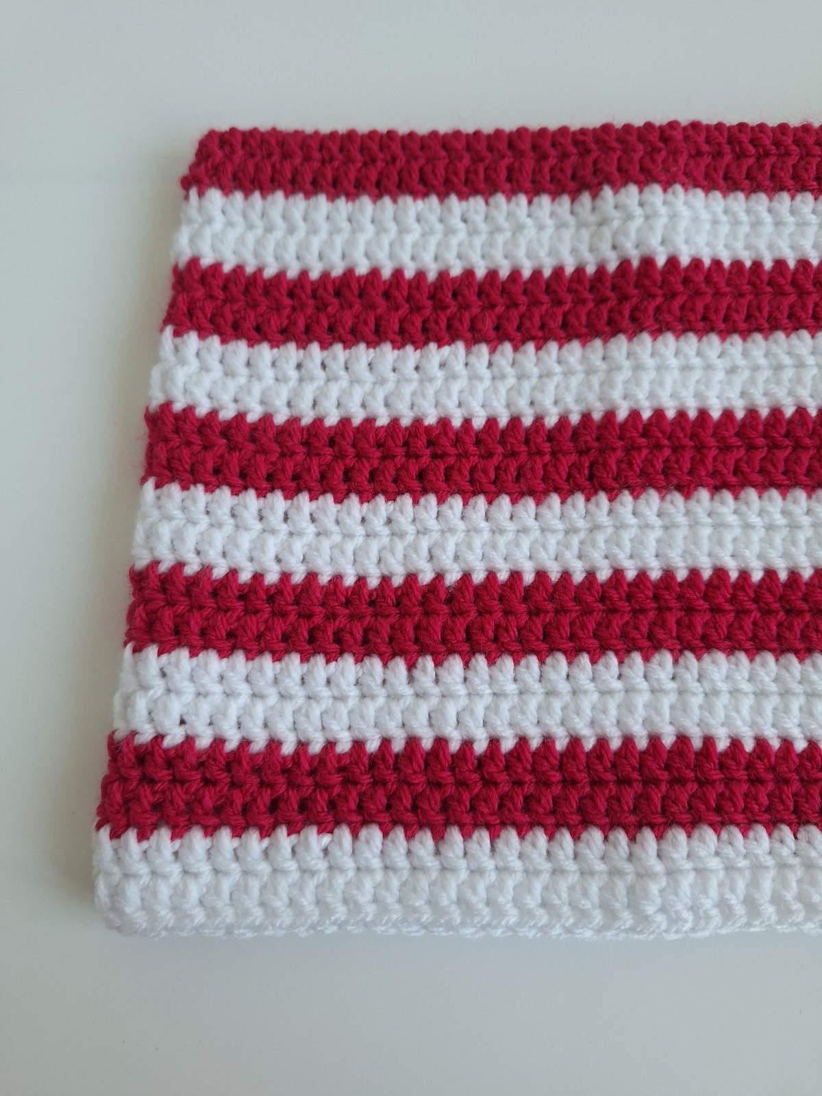 Gehaakte muts | Fuchsia en wit