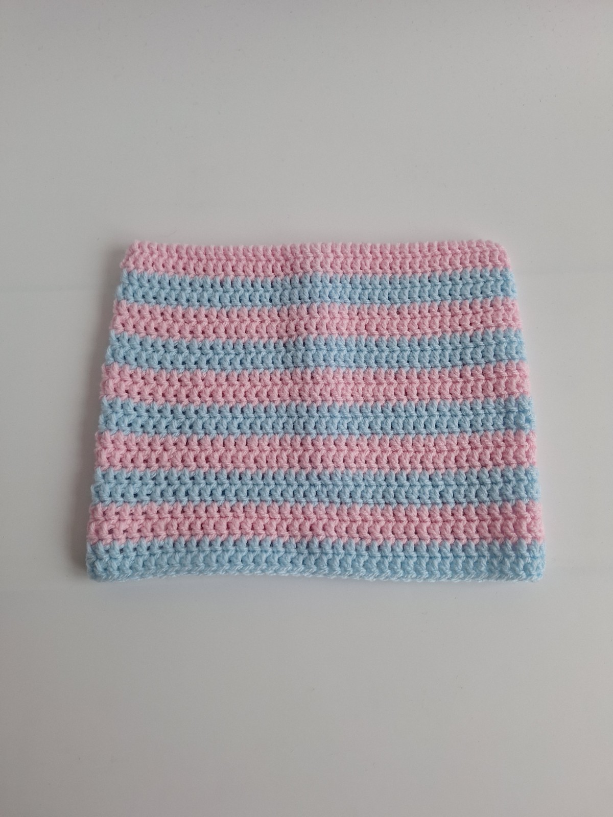 Gehaakte muts | Lichtroze en lichtblauw