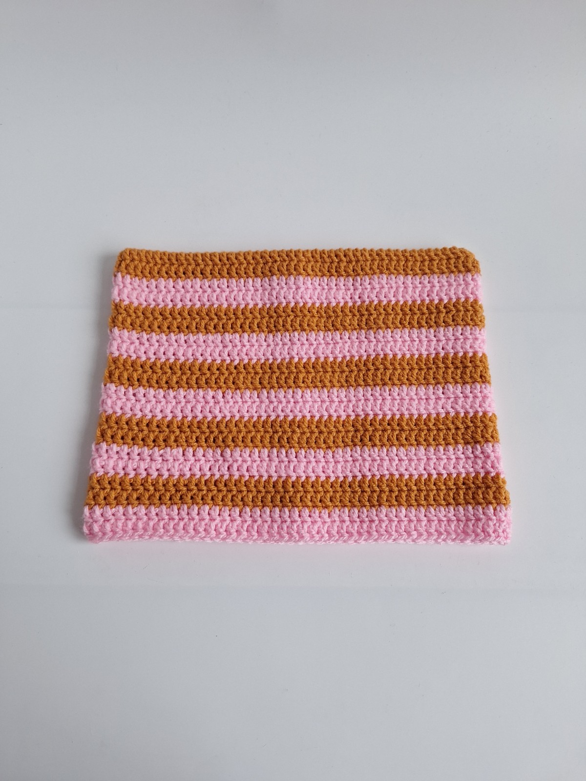 Gehaakte muts | Lichtroze en oranje