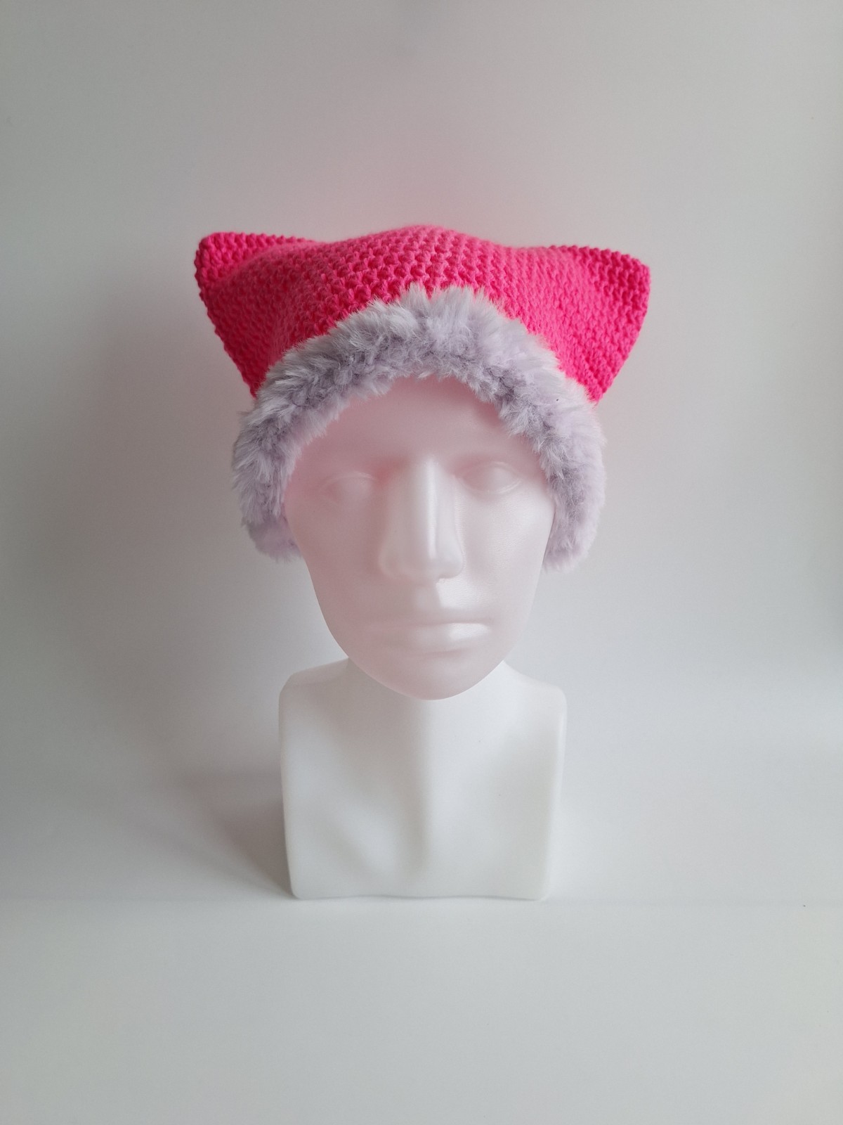 Gehaakte muts met imitatiebont | Neon roze en lila