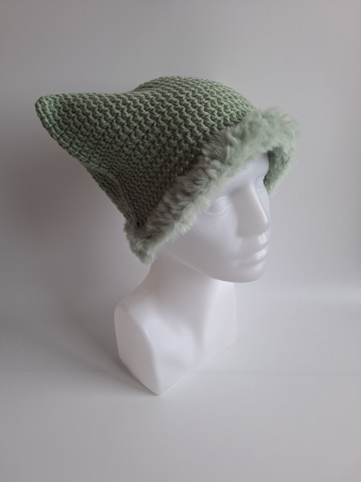 Gehaakte muts met imitatiebont | Sagegroen - 105341 Gehaakte muts met imitatiebont | Sagegroen