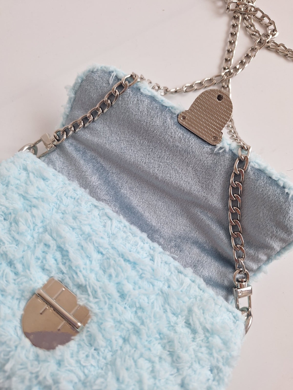 Geweven crossbody tas | Lichtblauw en zilver