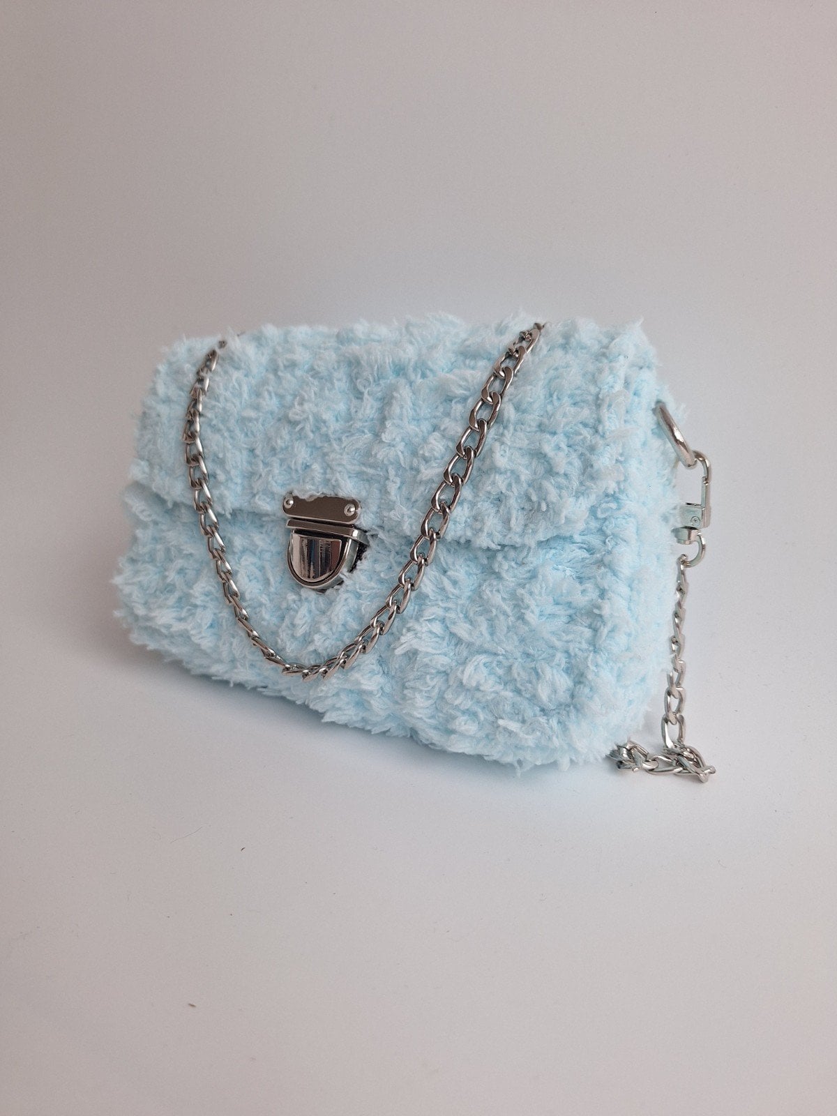 Geweven crossbody tas | Lichtblauw en zilver